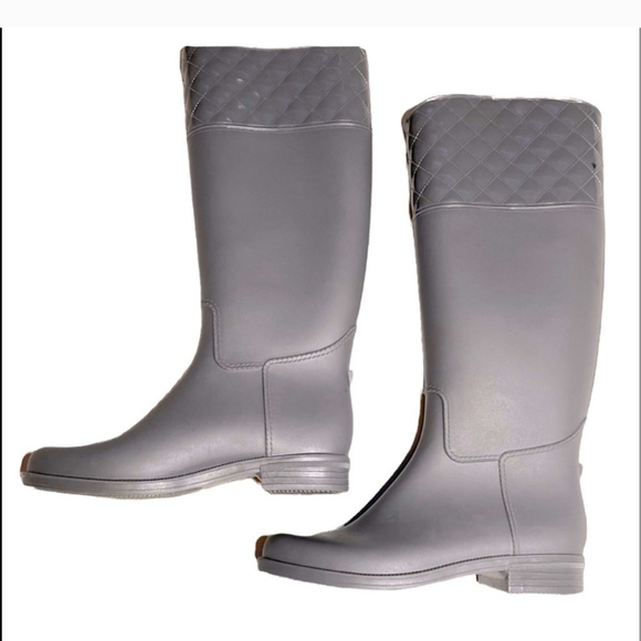 Wellington-Hunter-style Boots. - Picture 1 of 5